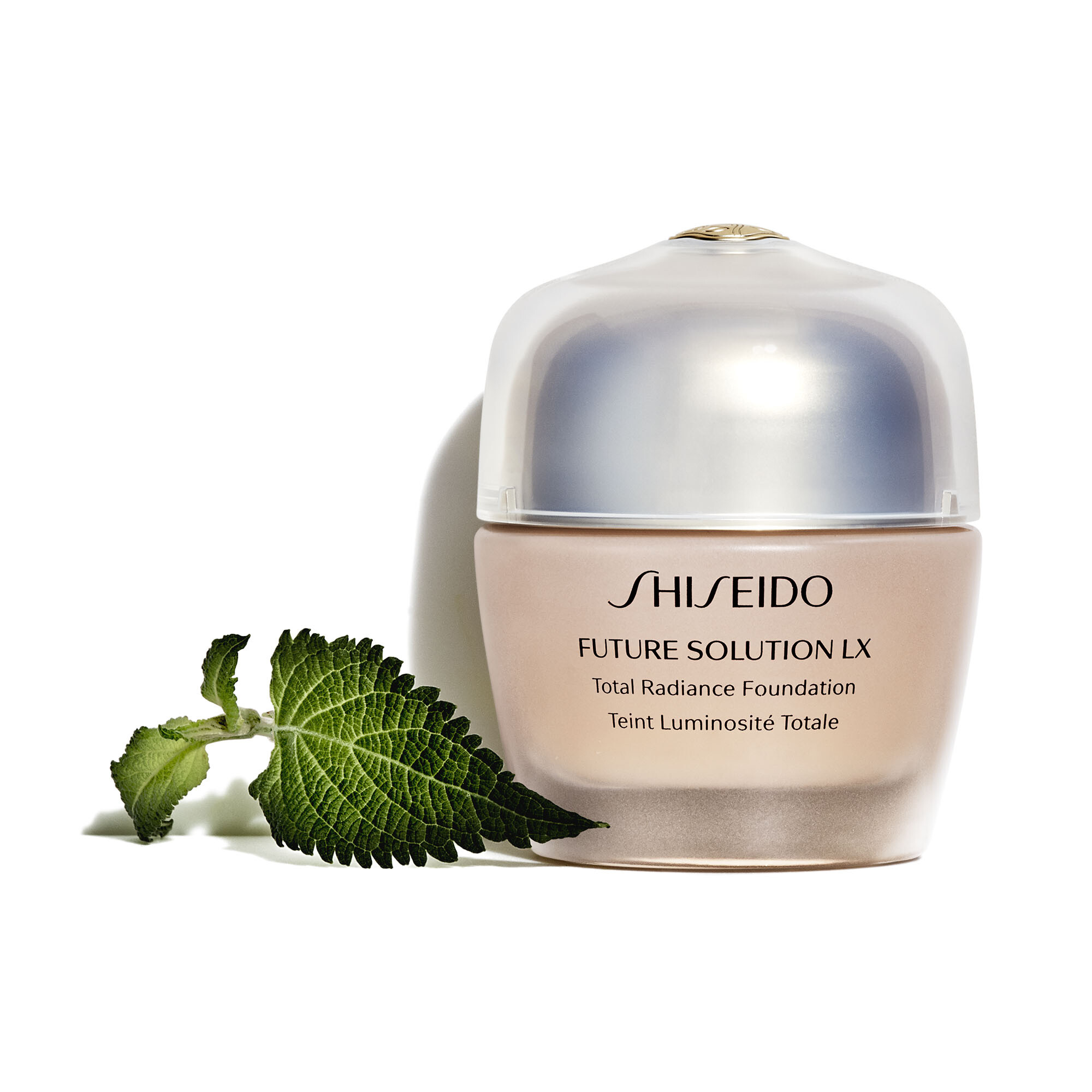 Shiseido Future Solution LX Total Radiance Foundation Golden 3