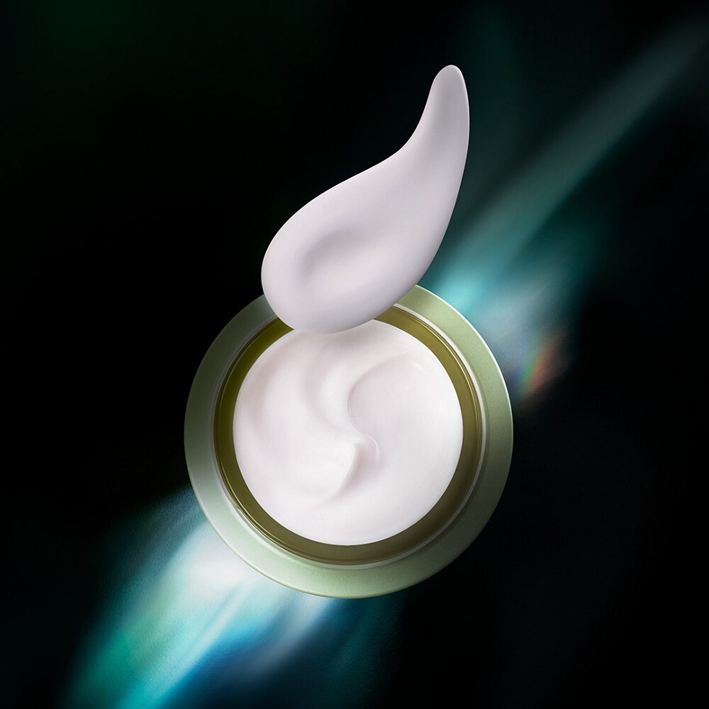 Shiseido Future Solution LX Legendary Enmei Ultimate Brillance Eye Cream